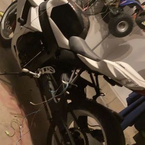 Meet your Posher, Carlito